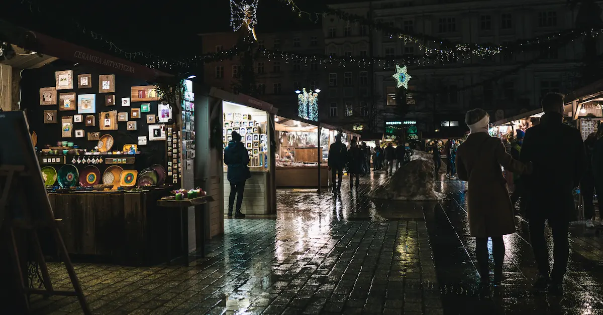 Marché de noël de Cracovie la nuit