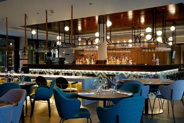 Design moderne et œuvres d'art au PURO Hôtel Kraków Kazimierz, le meilleur boutique-hôtel du quartier