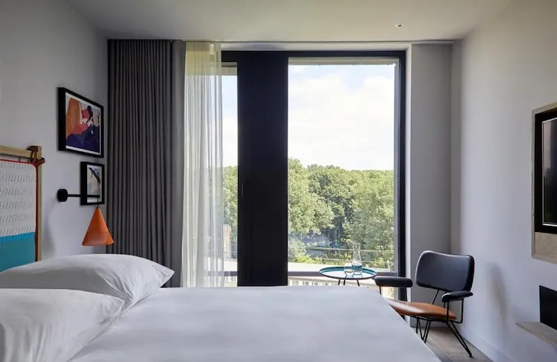 Design moderne et œuvres d'art au PURO Hôtel Kraków Kazimierz, le meilleur boutique-hôtel du quartier