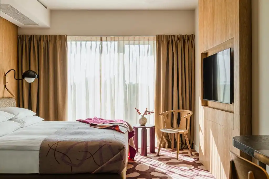 Design moderne et insonorisation parfaite à l'hôtel PURO Kraków Stare Miasto près de la gare